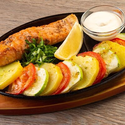 Лосось запеченный в Баррель по цене 1104 ₽