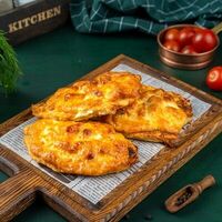 Отбивная из курицы с ананасами в Кафе-бар Kitchen