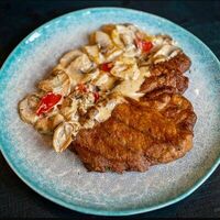 Стейк из свинины на угляхв Кафе Мясо