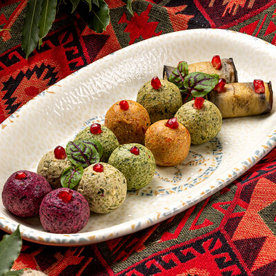 Ассорти пхали с грецким орехом в Хмели & Сунели по цене 790 ₽