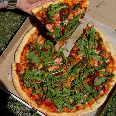 Пицца Маргарита в Zanoza Open Bar по цене 890 ₽