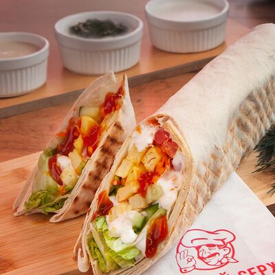 Греческая с курицей в Сытый Серж по цене 480 ₽