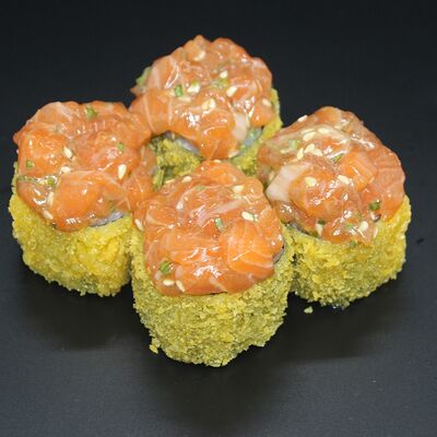 Ролл с форелью тартар в Офис клуб по цене 440 ₽