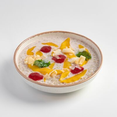 Каша с зеленой гречкой и манго на кокосовом молоке в Kitchen по цене 450
