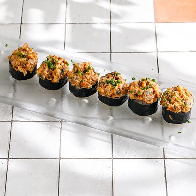 Острый ролл с угрем в ЛарисуВаннуХочу по цене 790