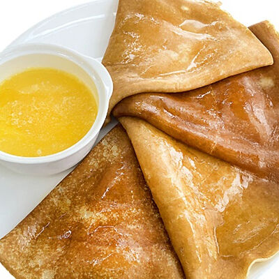 Блинная тарелка с маслом в Блинная для друзей по цене 530 ₽