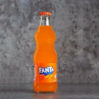 Fanta Classic (стекло) в Карэ