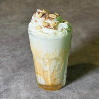 Милкшейк Сникерс в BRCAFE