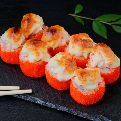 Ролл Запечённая Калифорния в Суши и Роллы по цене 699 ₽