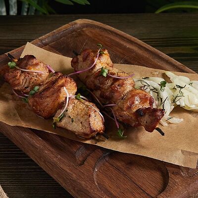 Шашлык из свинины в Хочу и буду по цене 567 ₽