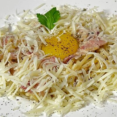 Спагетти Карбонара в Iago по цене 540 ₽