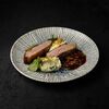 Утиная грудка с картофельным пюре с пармезаном и шпинатом, Демиглас с грибами в Прага по цене 1025