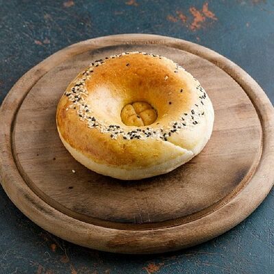 Лепёшка по-узбекски из тандыра в Баклажан в ТЦ 