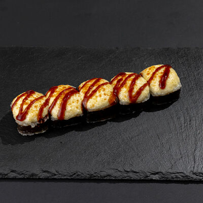 Ролл Яки Чиз запеченный в Sushigo по цене 359 ₽