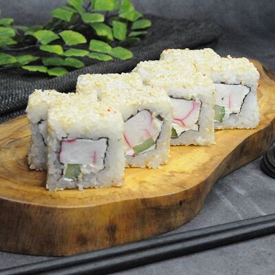 Калифорния в кунжуте в 7Sushi по цене 299 ₽