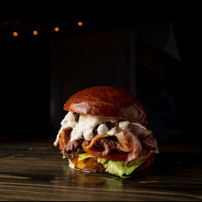 Бургер Резня в Happy burger day по цене 690 ₽