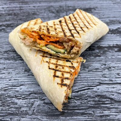 Шаурма с курицей в Пекарня по цене 180 ₽