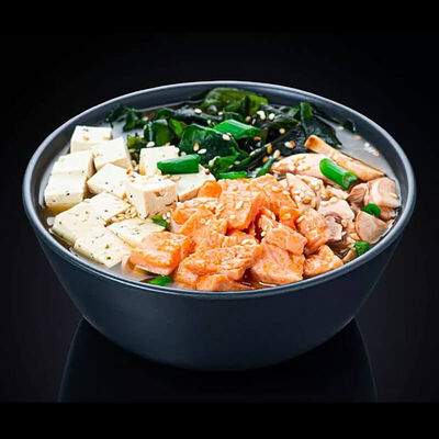 Мисо суп с лососем в Sushi Maximum по цене 740 ₽