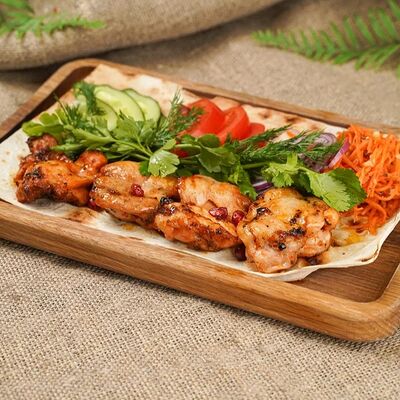 Шашлык из курицы в Аджика по цене 680 ₽