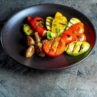 Овощи на гриле в Luna по цене 650 ₽