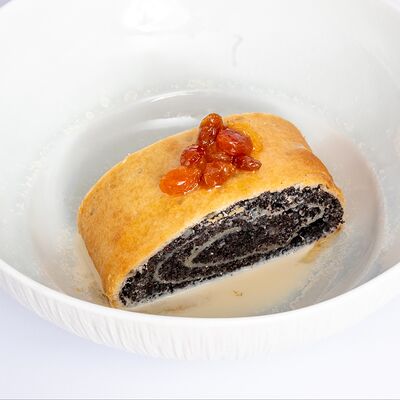 Маковый штрудельв Lilian's cafe по цене 430 ₽