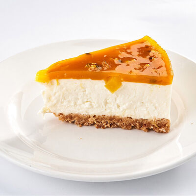 Торт Йогурт-манго (порция) в Udcкафе Upside Down Cake по цене 460 ₽