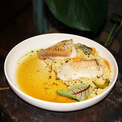 Филе тилапии с птитимом и апельсиновым понзу в Offshore по цене 590 ₽