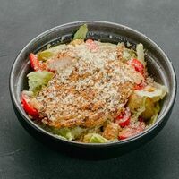Хай, Юлий Цезарь с курицей в Ронни бургер-клуб