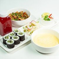 Ланч №3: Сырный крем-суп, салат, малый ролл с огурцом, удон, морс в ЁБИСАН