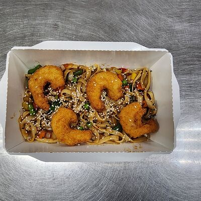 Вок-лапша Терияки с креветками в панеровкев Богатырь по цене 708 ₽