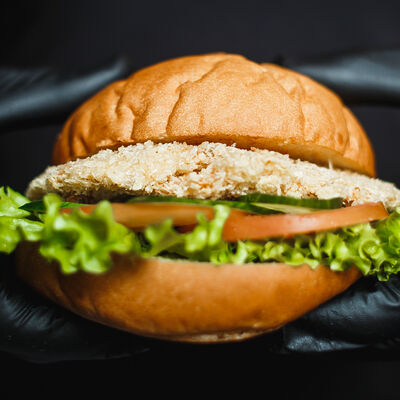 Фишбургер в The Тёлки по цене 210 ₽