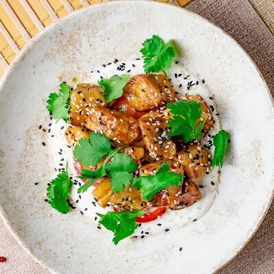 Салат с хрустящими баклажанами в Бурито по цене 520 ₽