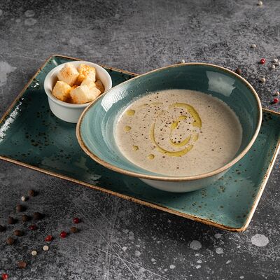 Крем-суп из белых грибов в Фарш бургер халяль по цене 1790 ₽