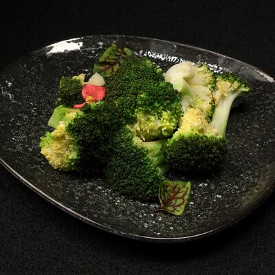 Брокколи в Wellfood по цене 13 р.