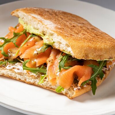 Панини с форельюв Тирольские пироги по цене 750 ₽