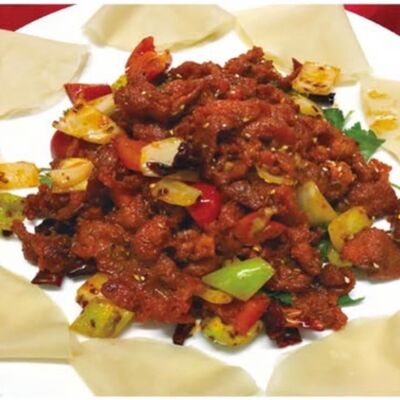 Жареная баранина с зирой и лепешкамив ГУаНЬ ЯНЬ по цене 1870 ₽