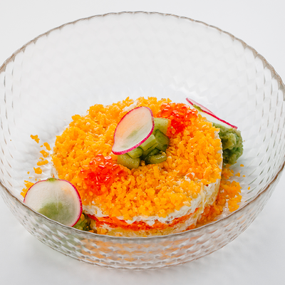 Салат мимоза с копченым лососем и судаком (спешл) в Причал по цене 490 ₽