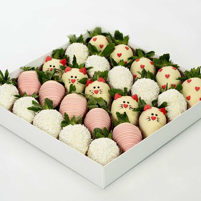 Клубника Hello Kitty L в Клубника в шоколаде VeryBerryLab по цене 6390 ₽