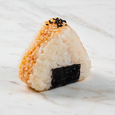 Онигири с креветкой в Satoshi Sushi по цене 380 ₽