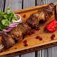 Шашлык из бараньей мякоти в Уют & Premium Grill