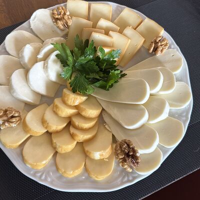 Сырное ассорти в Хинкальная по цене 1650 ₽