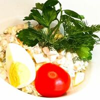 Салат Оливье с деревенской колбасой в Ресторан Хата возле Шереметьево