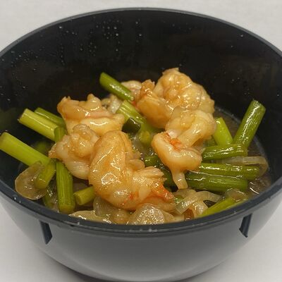 Теплый салат с креветкой унаги в Bibiwok по цене 370 ₽