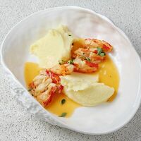 Камчатский краб с картофельным пюрев Рестобар Публика