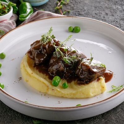 Щеки томленые в Мангал&Грузия по цене 990 ₽