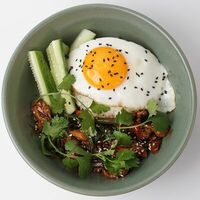 Пад Гапрао с курицей в Chang