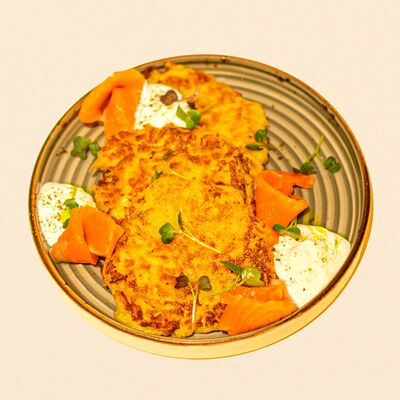 Драники с форелью в Zavarka coffee по цене 550 ₽