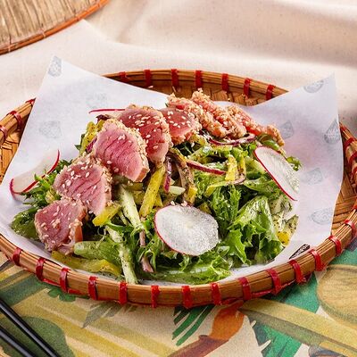 Салат с тунцом в Нам Фо по цене 850 ₽