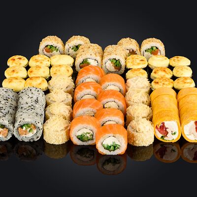 Сет Фаворит в Фудзи Суши по цене 3520 ₽