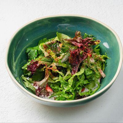 Салат с крабом и шпинатом в Узоры по цене 1690 ₽